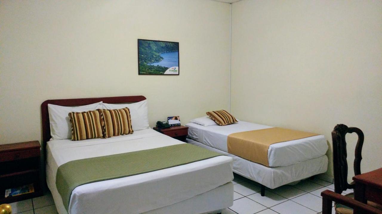 Hotel Armonia Hostal Сан-Сальвадор Экстерьер фото