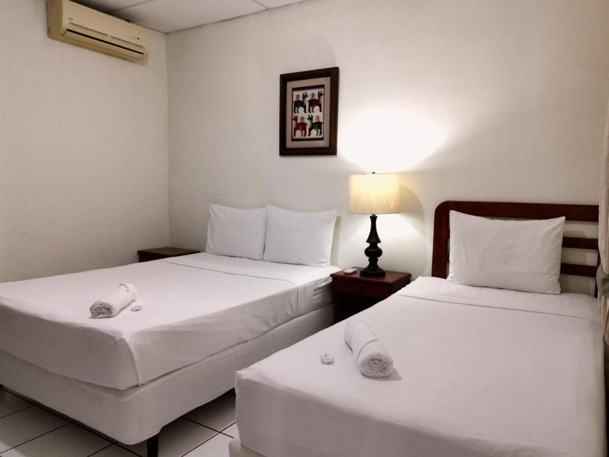 Hotel Armonia Hostal Сан-Сальвадор Экстерьер фото