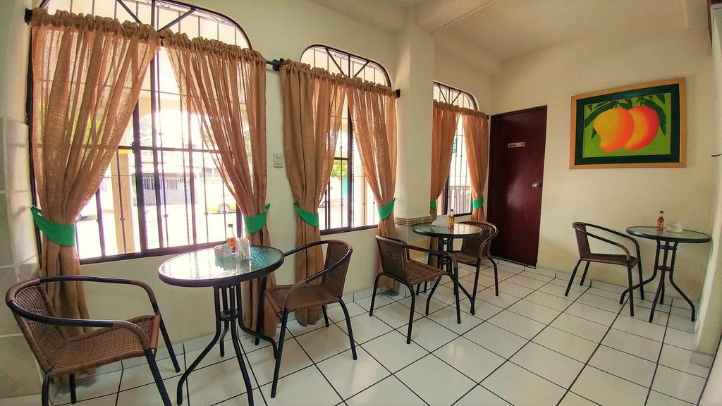 Hotel Armonia Hostal Сан-Сальвадор Экстерьер фото