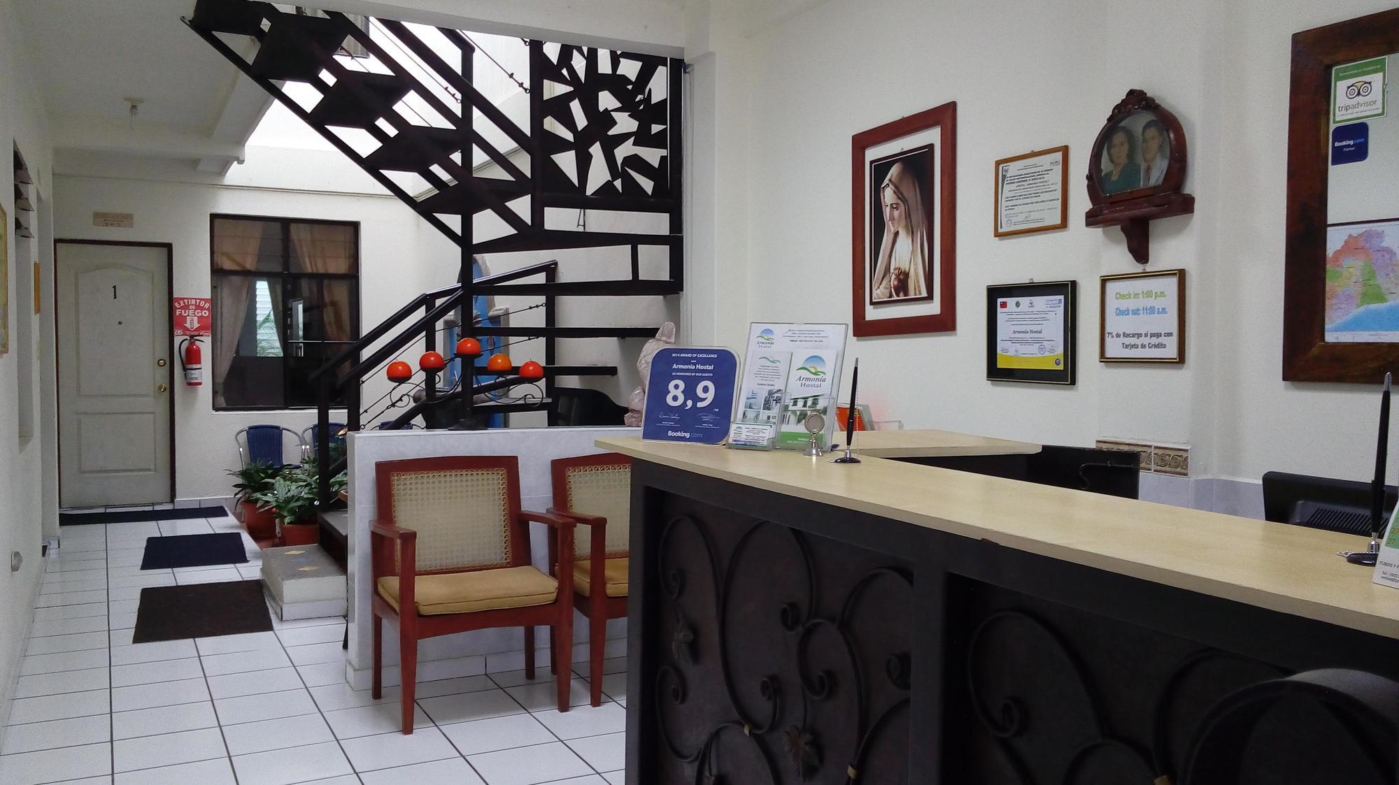 Hotel Armonia Hostal Сан-Сальвадор Экстерьер фото